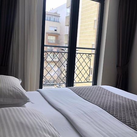 Qama Hotel Приштина Экстерьер фото