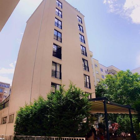 Qama Hotel Приштина Экстерьер фото